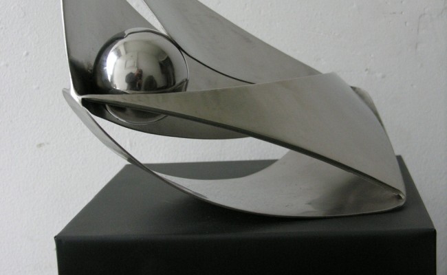 Galaxia Obra en Acero