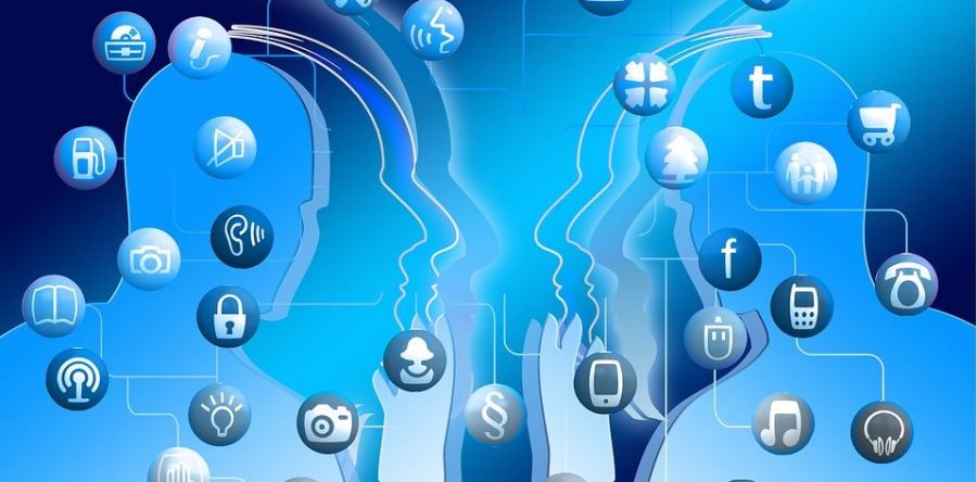 A MÁS REDES SOCIALES, MENOS FELICIDAD