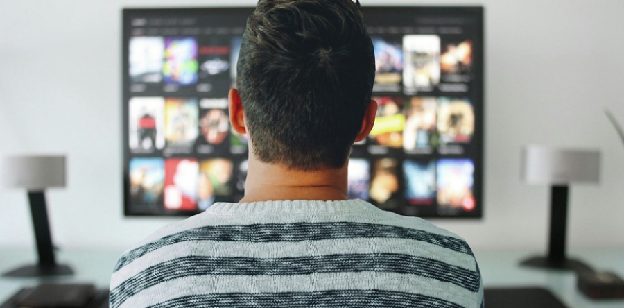 NETFLIX CRECE PERO LA TV NO MUERE