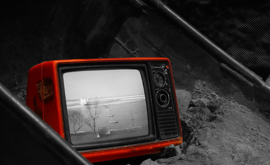 LA T.V. TRADICIONAL,  ¿HERIDA DE MUERTE?